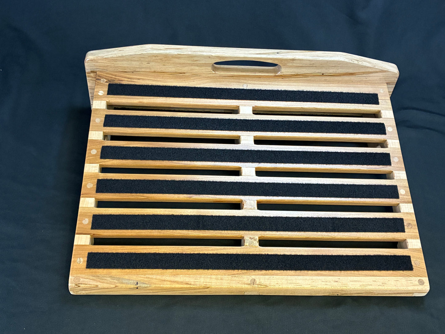 Gig Board-21x16-Ambrosia Maple-Cherry