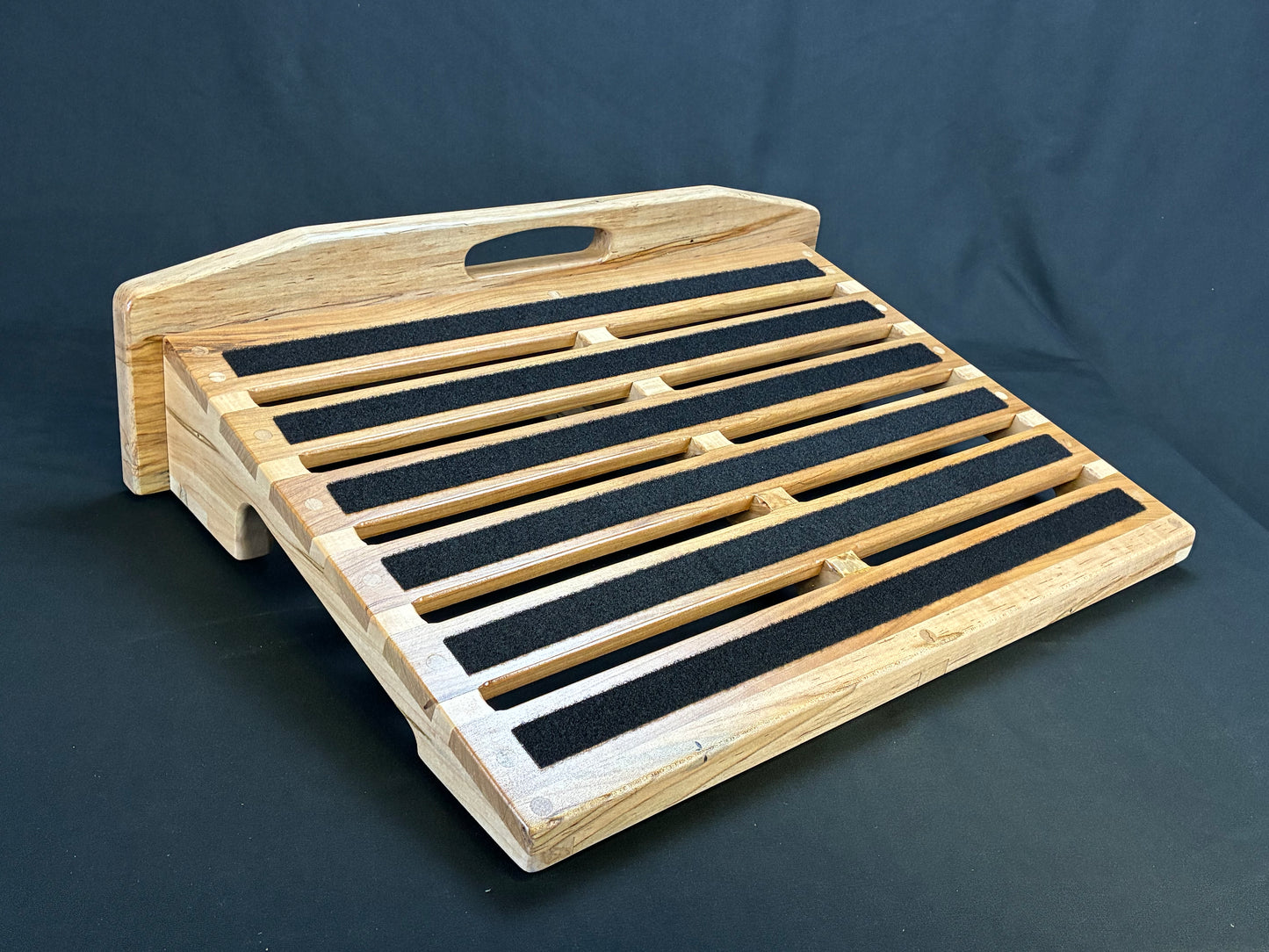 Gig Board-21x16-Ambrosia Maple-Cherry